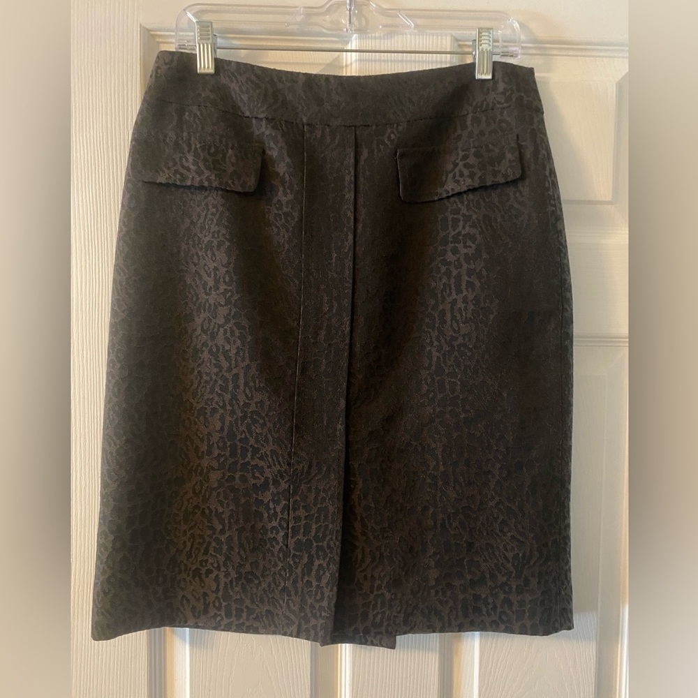 Ann Taylor Elegant Leopard Print Pencil Skirt, like new, Wool, 8, black, brown